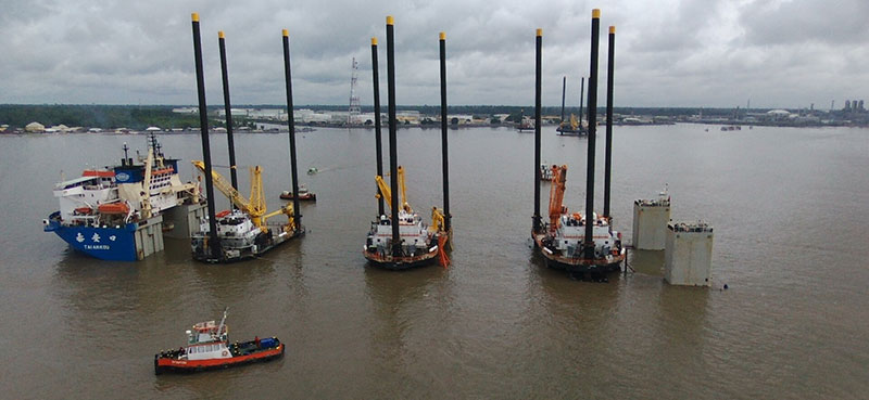 SEWOPs and Liftboats offshore platform